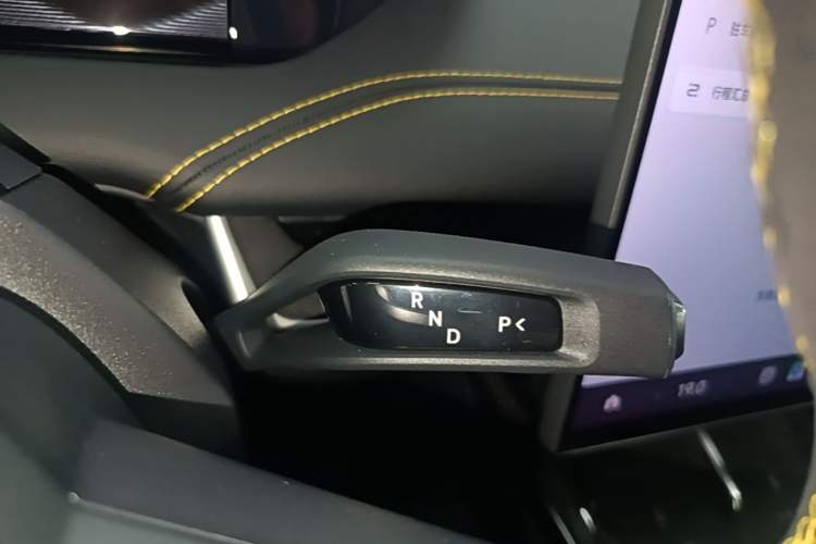 Used Xiaomi Auto SU7 Ultra 2025 Ultra Model Gear Lever