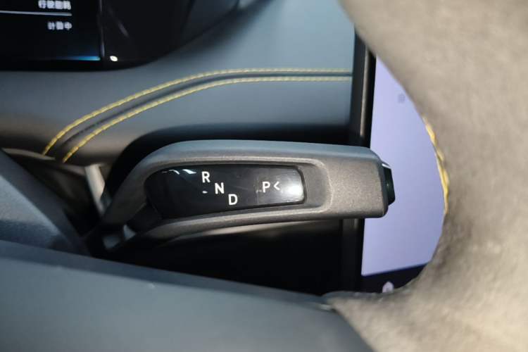 Used Xiaomi Auto SU7 Ultra 2025 Ultra Model Gear Lever