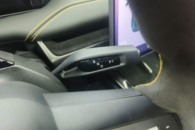 Used Xiaomi Auto SU7 Ultra 2025 Ultra Model Gear Lever