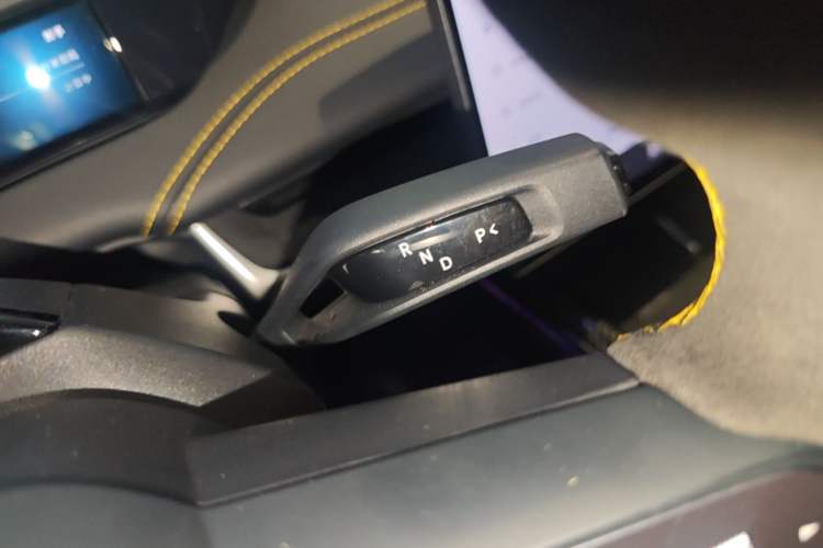 Used Xiaomi Auto SU7 Ultra 2025 Ultra Model Gear Lever