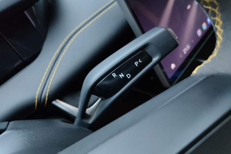 Used Xiaomi Auto SU7 Ultra 2025 Ultra Model Gear Lever