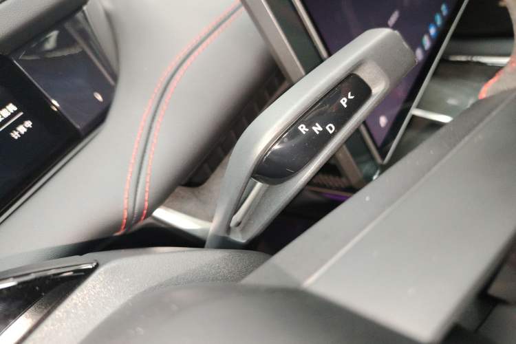 Used Xiaomi Auto SU7 Ultra 2025 Ultra Model Gear Lever