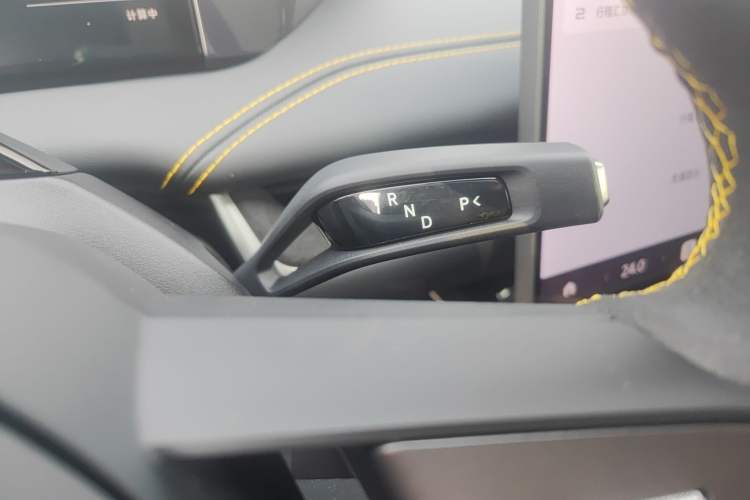 Used Xiaomi Auto SU7 Ultra 2025 Ultra Model Gear Lever