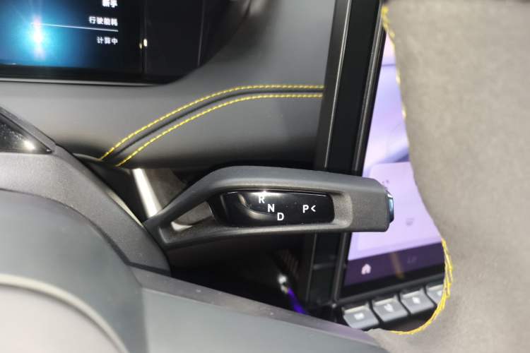 Used Xiaomi Auto SU7 Ultra 2025 Ultra Model Gear Lever