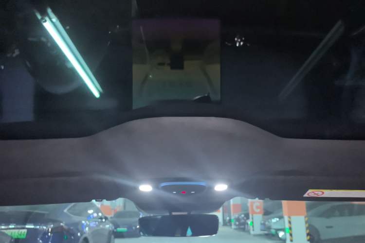 Used Xiaomi Auto SU7 Ultra 2025 Ultra Model Headliner