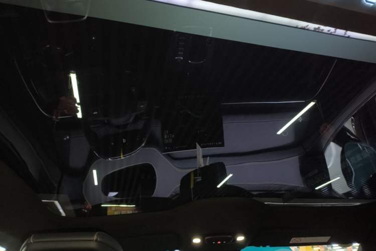 Used Xiaomi Auto SU7 Ultra 2025 Ultra Model Headliner