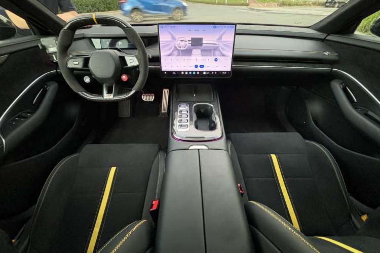 Used Xiaomi Auto SU7 Ultra 2025 Ultra Model Interior 1