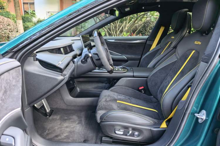 Used Xiaomi Auto SU7 Ultra 2025 Ultra Model Interior 2