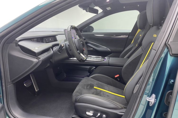 Used Xiaomi Auto SU7 Ultra 2025 Ultra Model Interior 2