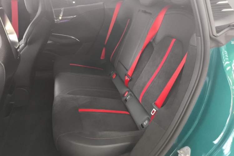 Used Xiaomi Auto SU7 Ultra 2025 Ultra Model Interior 4