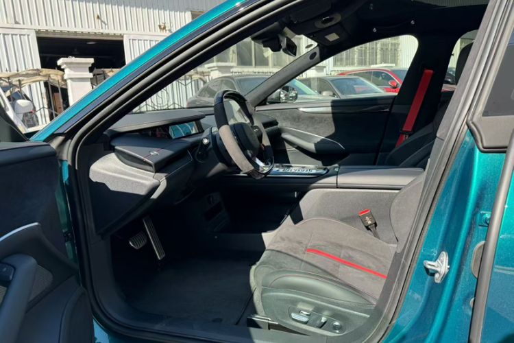 Used Xiaomi Auto SU7 Ultra 2025 Ultra Model Interior 4