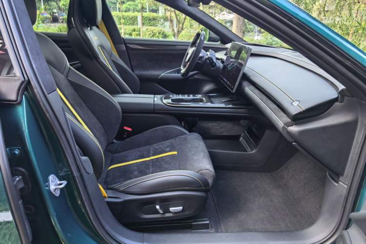 Used Xiaomi Auto SU7 Ultra 2025 Ultra Model Interior 5
