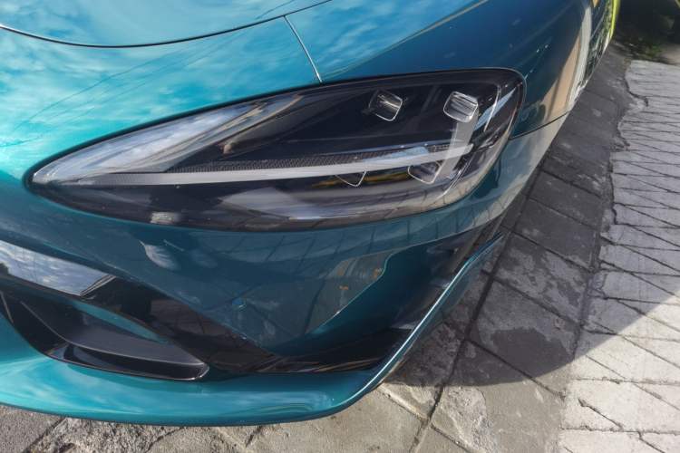 Used Xiaomi Auto SU7 Ultra 2025 Ultra Model Left Front Headlight