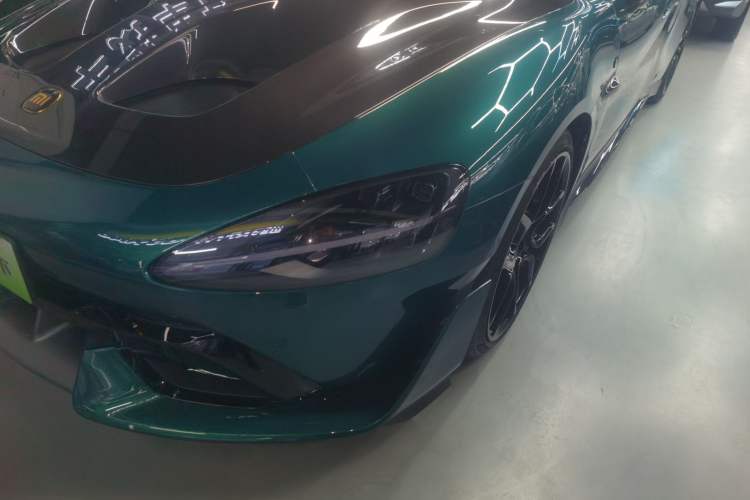Used Xiaomi Auto SU7 Ultra 2025 Ultra Model Left Front Headlight
