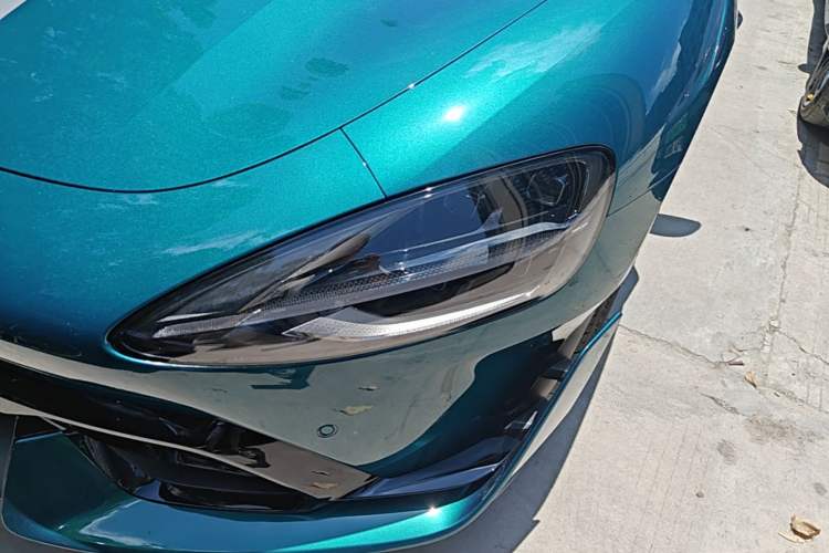 Used Xiaomi Auto SU7 Ultra 2025 Ultra Model Left Front Headlight