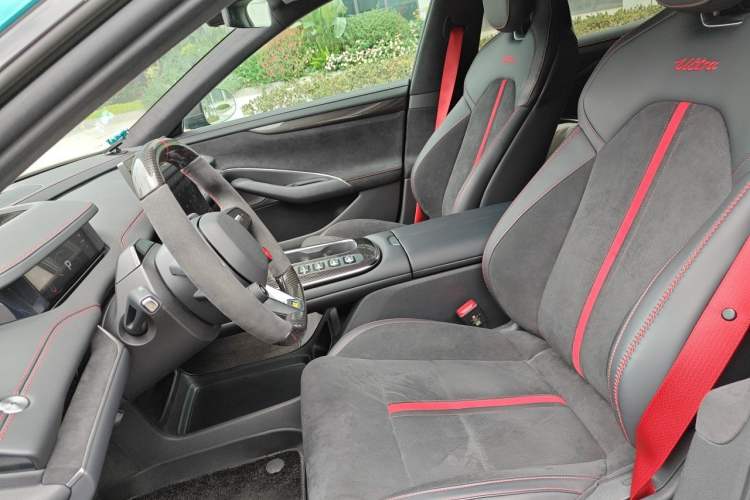 Used Xiaomi Auto SU7 Ultra 2025 Ultra Model Left Front Seat