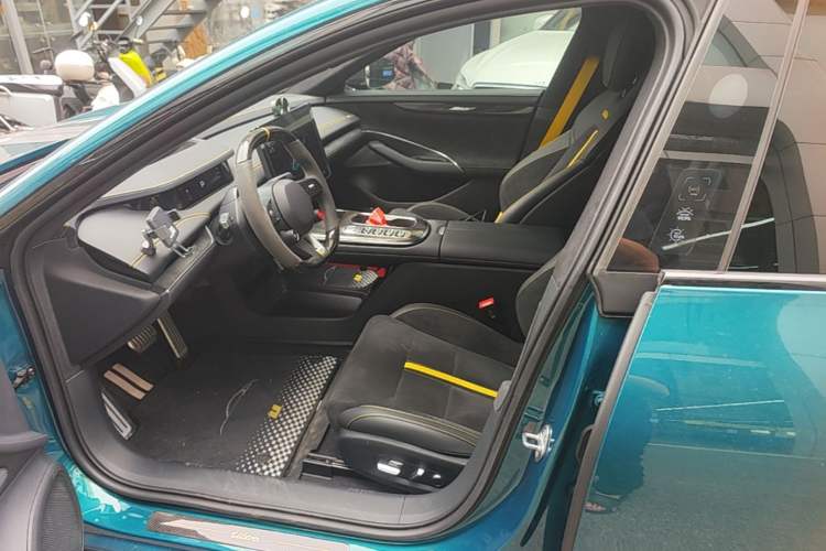Used Xiaomi Auto SU7 Ultra 2025 Ultra Model Left Front Seat