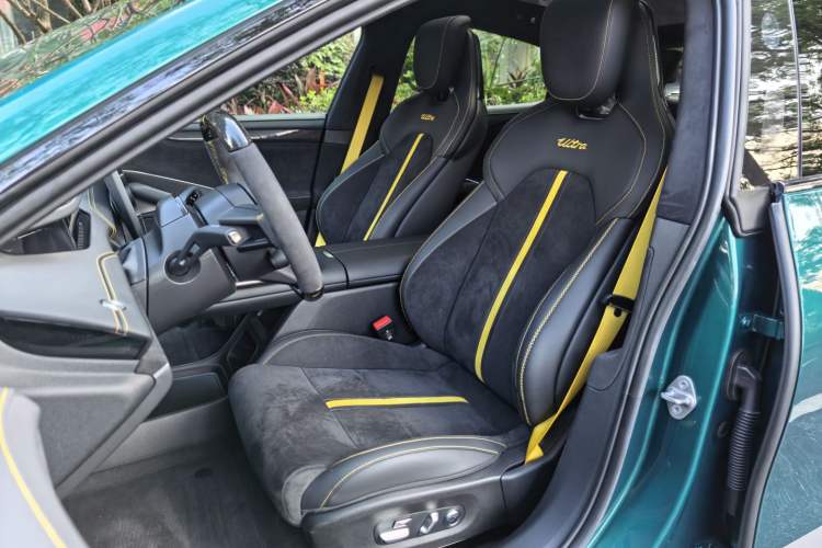 Used Xiaomi Auto SU7 Ultra 2025 Ultra Model Left Front Seat