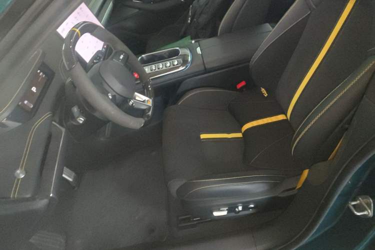 Used Xiaomi Auto SU7 Ultra 2025 Ultra Model Left Front Seat