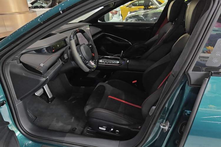 Used Xiaomi Auto SU7 Ultra 2025 Ultra Model Left Front Seat