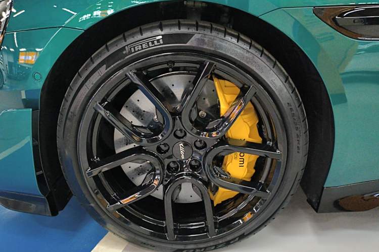 Used Xiaomi Auto SU7 Ultra 2025 Ultra Model Left Front Wheel Hub