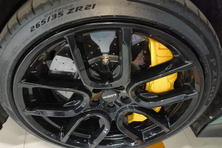 Used Xiaomi Auto SU7 Ultra 2025 Ultra Model Left Front Wheel Hub