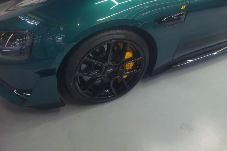 Used Xiaomi Auto SU7 Ultra 2025 Ultra Model Left Front Wheel Hub