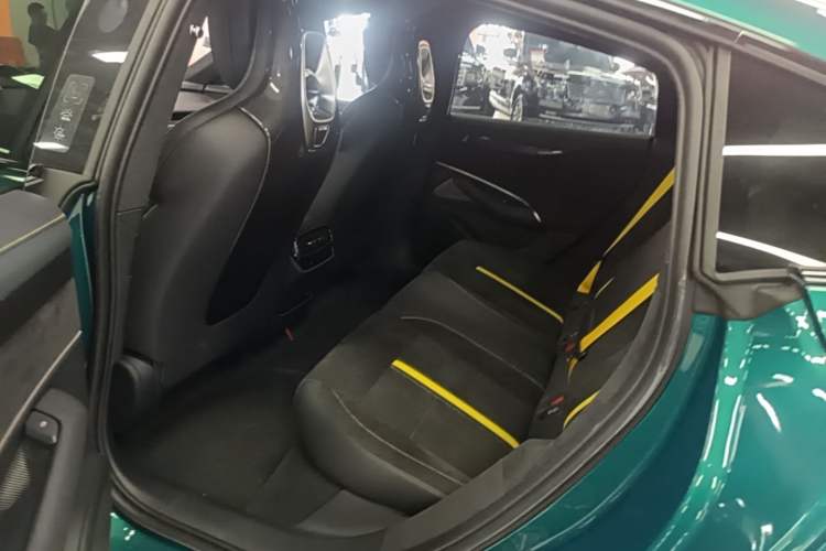 Used Xiaomi Auto SU7 Ultra 2025 Ultra Model Left Rear Seat
