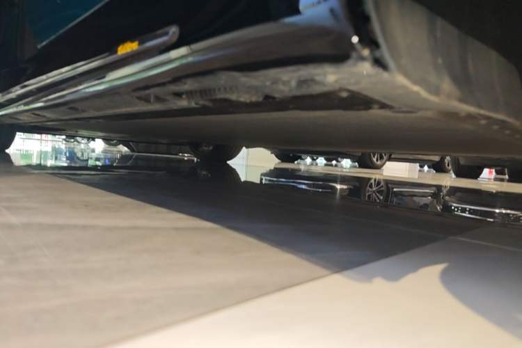 Used Xiaomi Auto SU7 Ultra 2025 Ultra Model Left Side Sill