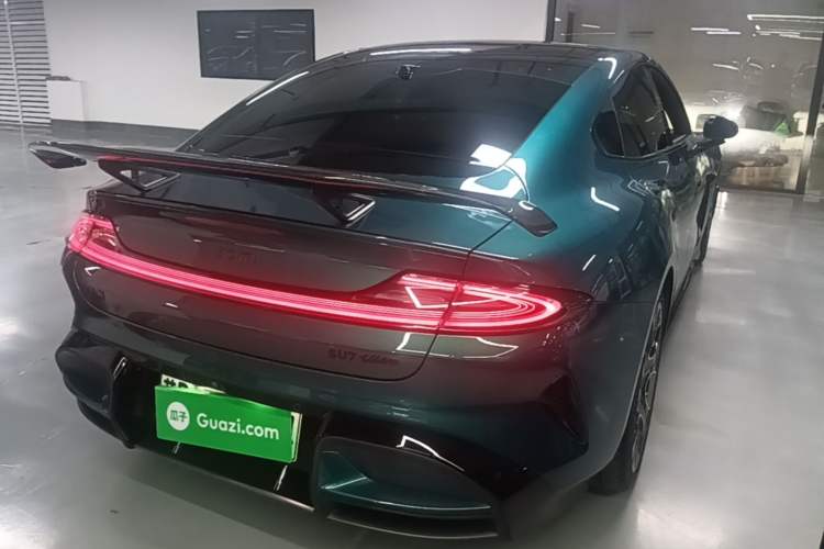 Used Xiaomi Auto SU7 Ultra 2025 Ultra Model Rear Right 45 Deg
