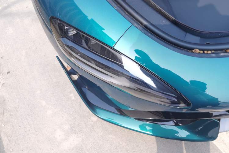 Used Xiaomi Auto SU7 Ultra 2025 Ultra Model Right Front Headlight