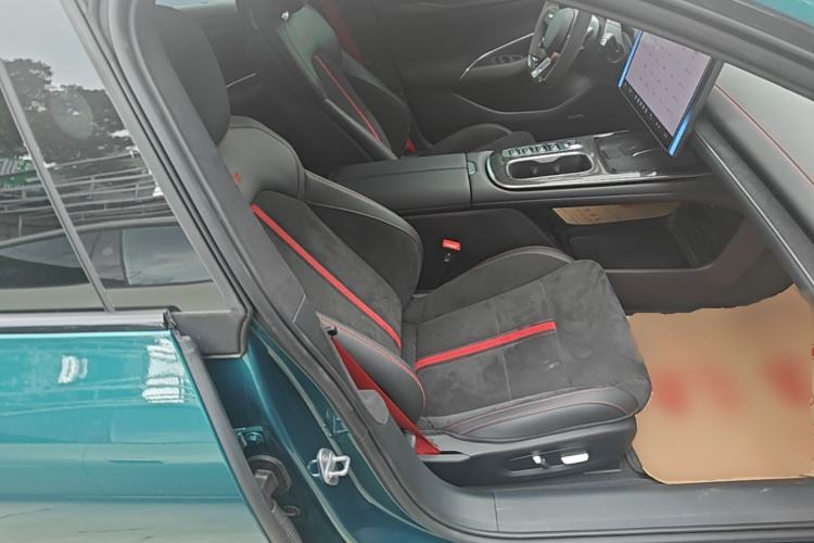 Used Xiaomi Auto SU7 Ultra 2025 Ultra Model Right Front Seat