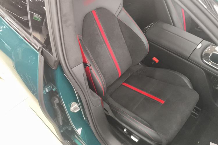 Used Xiaomi Auto SU7 Ultra 2025 Ultra Model Right Front Seat