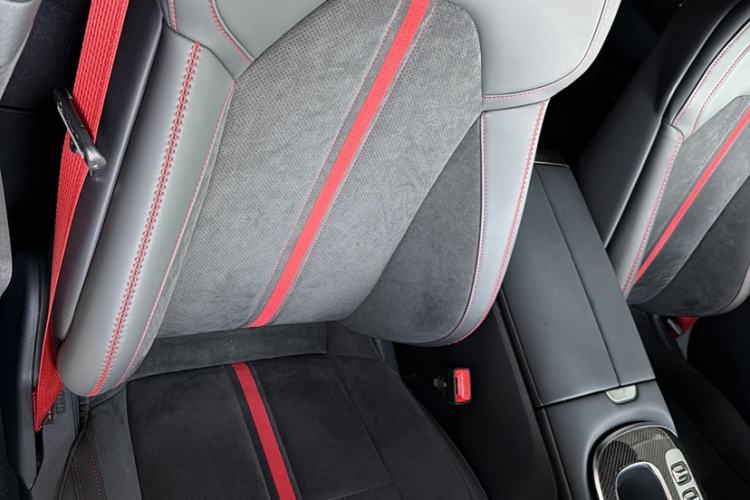 Used Xiaomi Auto SU7 Ultra 2025 Ultra Model Right Front Seat