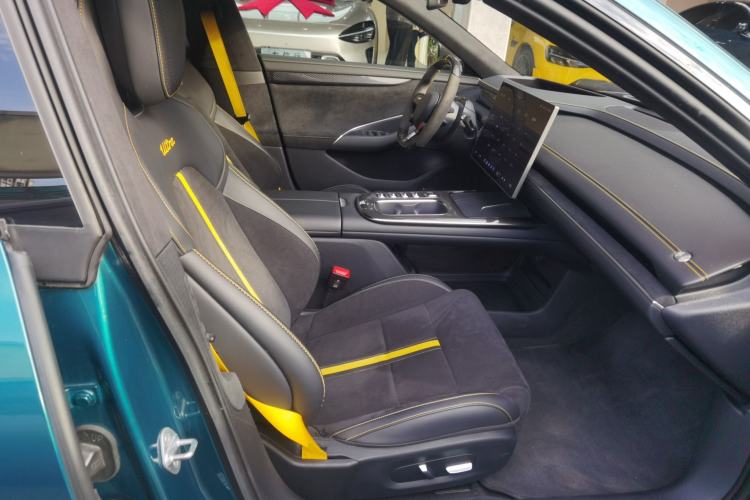 Used Xiaomi Auto SU7 Ultra 2025 Ultra Model Right Front Seat