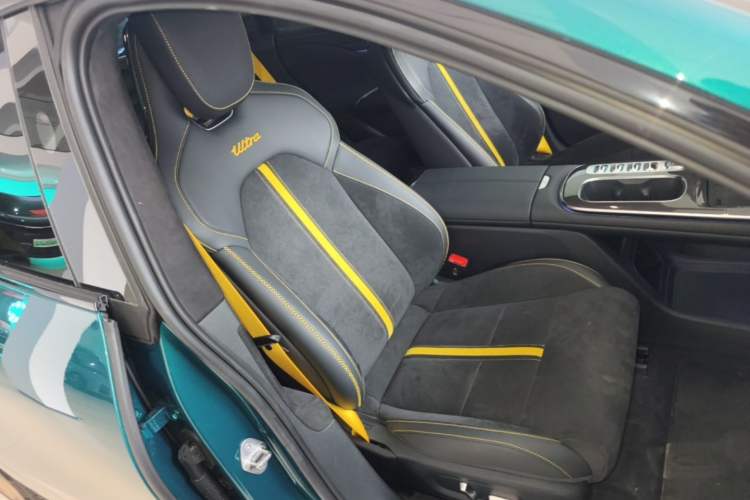 Used Xiaomi Auto SU7 Ultra 2025 Ultra Model Right Front Seat