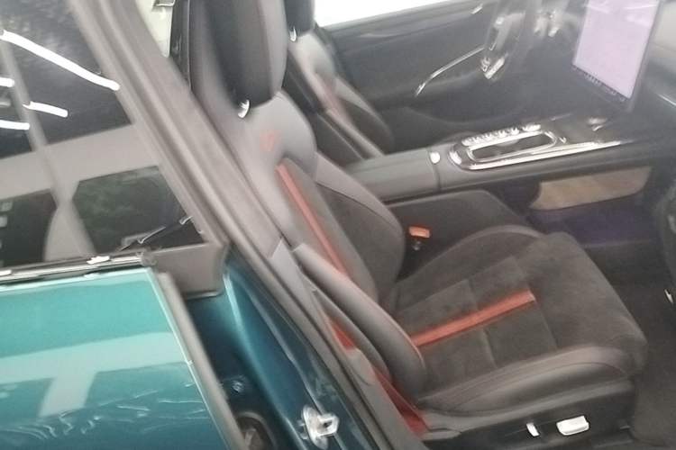 Used Xiaomi Auto SU7 Ultra 2025 Ultra Model Right Front Seat