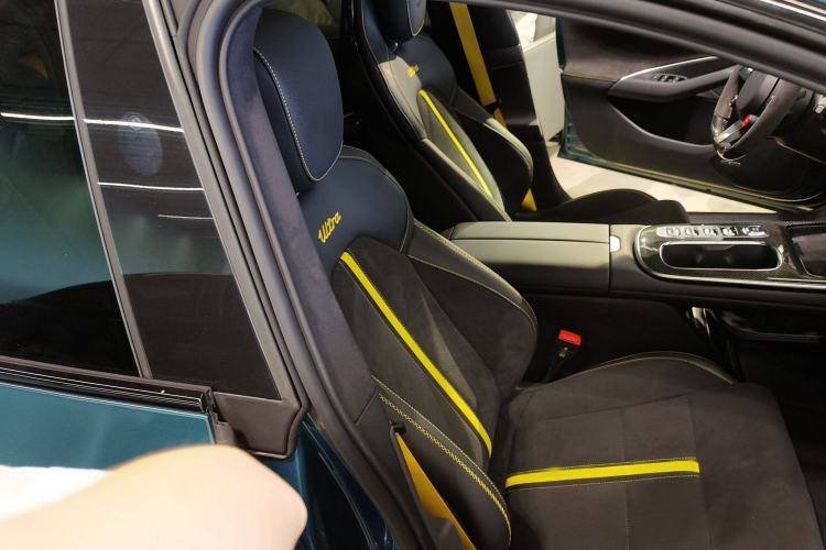 Used Xiaomi Auto SU7 Ultra 2025 Ultra Model Right Front Seat