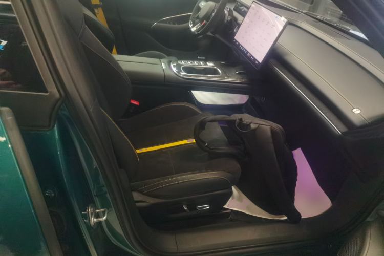 Used Xiaomi Auto SU7 Ultra 2025 Ultra Model Right Front Seat