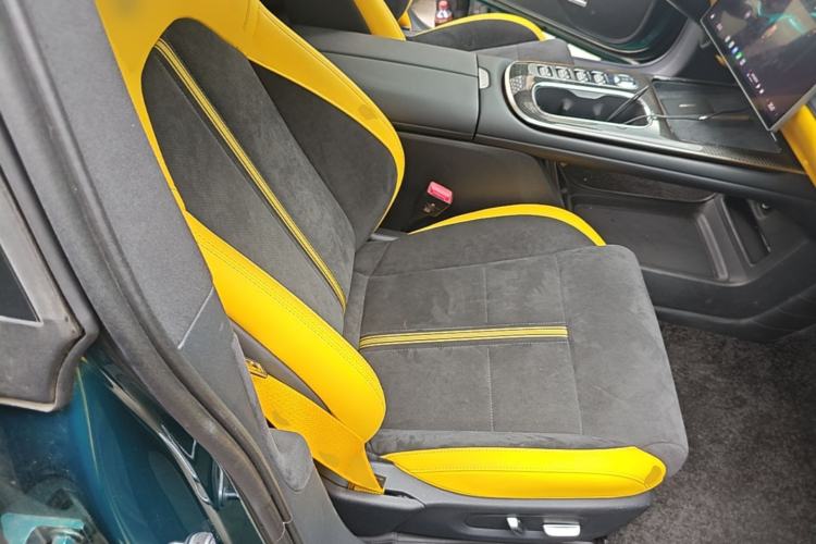 Used Xiaomi Auto SU7 Ultra 2025 Ultra Model Right Front Seat