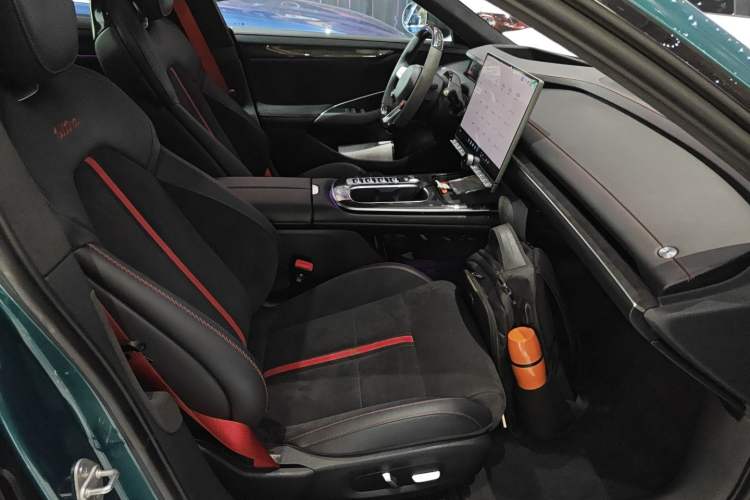 Used Xiaomi Auto SU7 Ultra 2025 Ultra Model Right Front Seat