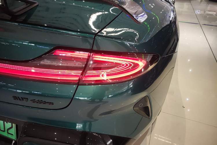 Used Xiaomi Auto SU7 Ultra 2025 Ultra Model Right Rear Taillight