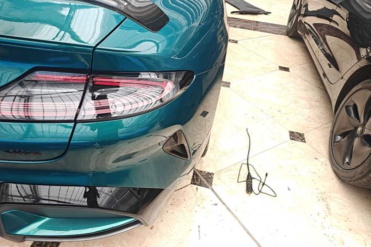 Used Xiaomi Auto SU7 Ultra 2025 Ultra Model Right Rear Taillight
