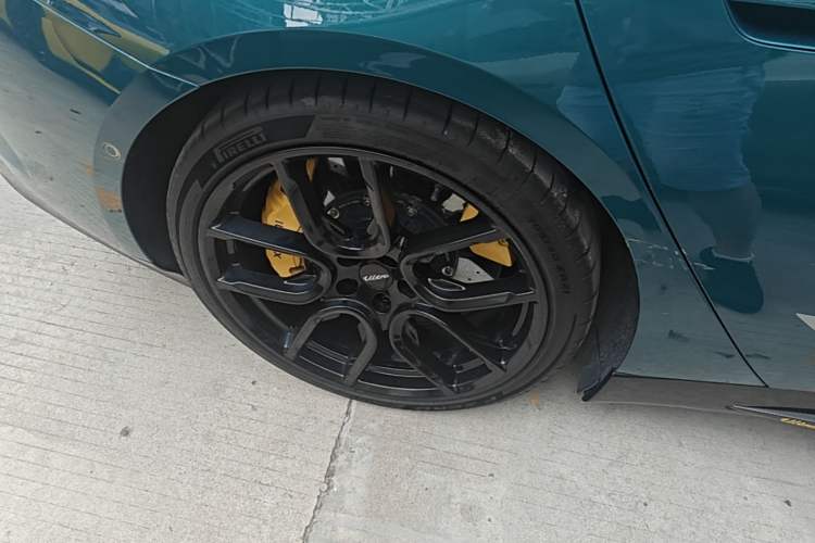 Used Xiaomi Auto SU7 Ultra 2025 Ultra Model Right Rear Wheel Hub