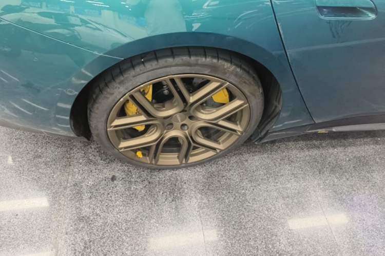 Used Xiaomi Auto SU7 Ultra 2025 Ultra Model Right Rear Wheel Hub