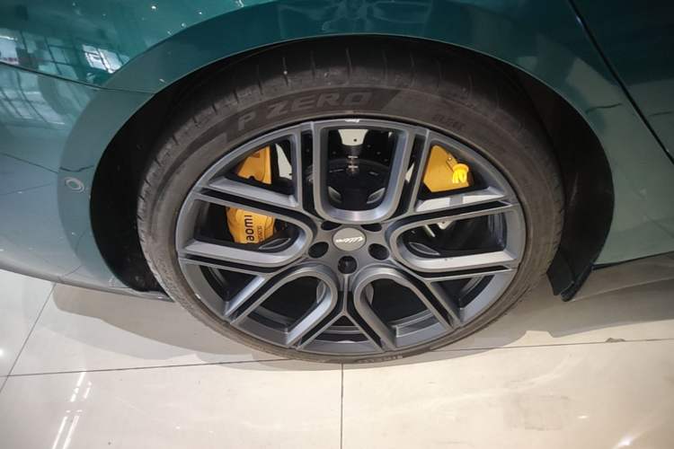 Used Xiaomi Auto SU7 Ultra 2025 Ultra Model Right Rear Wheel Hub