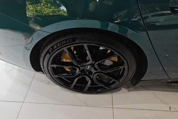 Used Xiaomi Auto SU7 Ultra 2025 Ultra Model Right Rear Wheel Hub