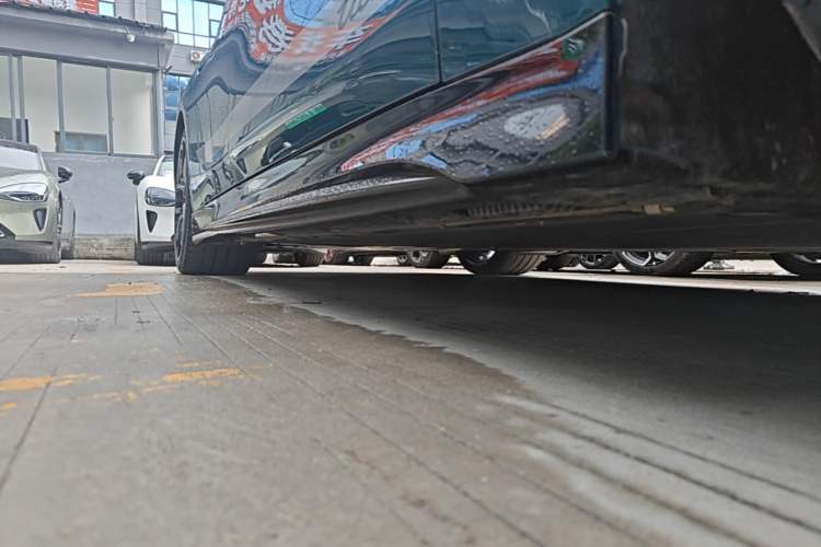 Used Xiaomi Auto SU7 Ultra 2025 Ultra Model Right Side Sill