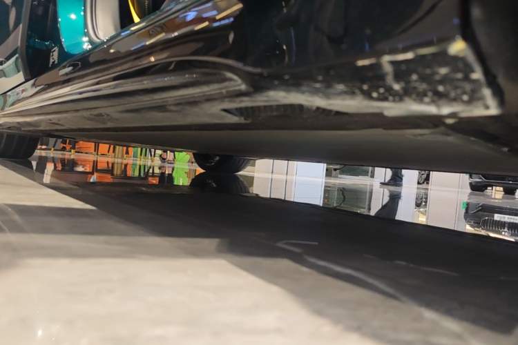 Used Xiaomi Auto SU7 Ultra 2025 Ultra Model Right Side Sill