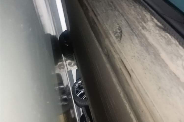 Used Xiaomi Auto SU7 Ultra 2025 Ultra Model Right Side Sill